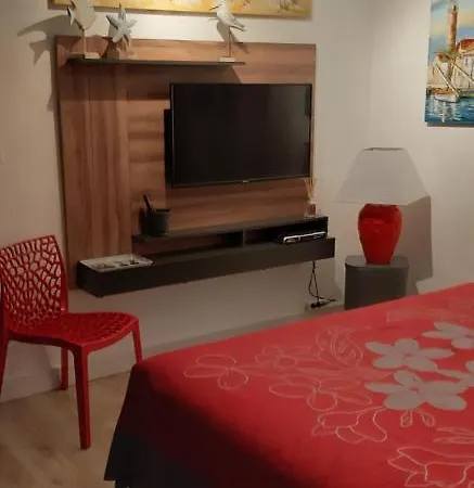 Location D'hotes Grau Du Roi Mas Des Marines Piscine Adult Only 3* לה-גרו-דו-רואה